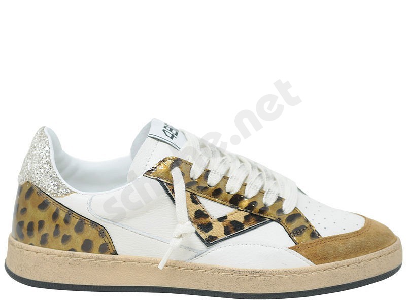 4B12 Play New d234 white beige gold