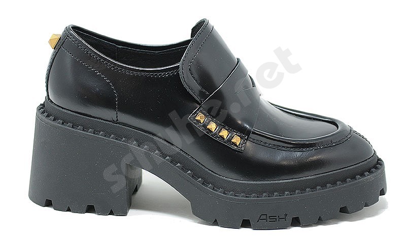 Ash Nelson Stud black