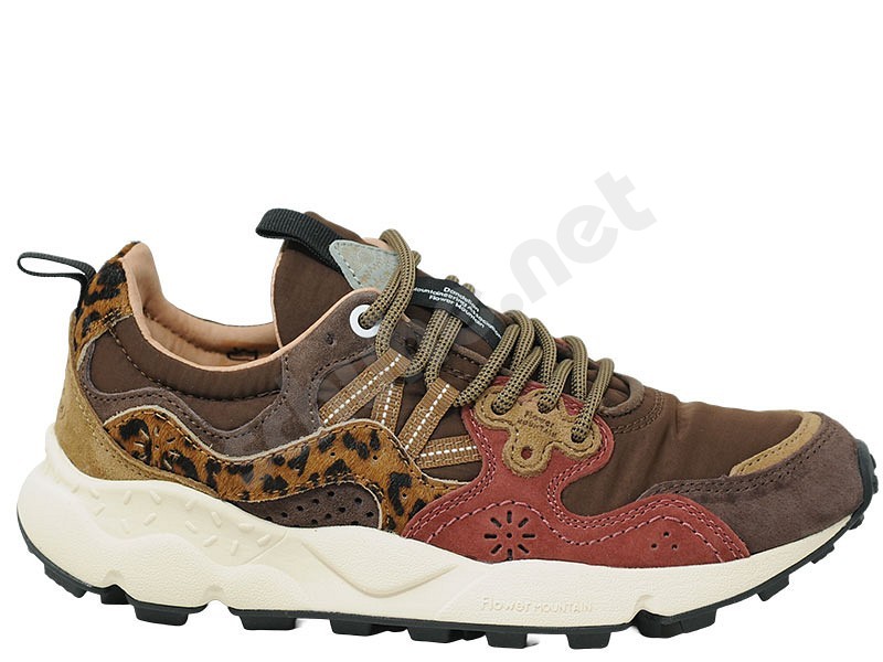 Flower Mountain Yamano 3 Woman brown bordeaux